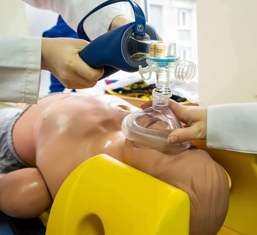 Soporte Vital Básico y Desfibrilador Acuático Adecusa